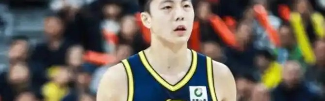 恋情影响？胡明轩低迷原因找到，杜锋回应，他或不该犯错|徐杰|广东男篮|浙江男篮|中国男篮|比赛_新浪体育_新浪新闻